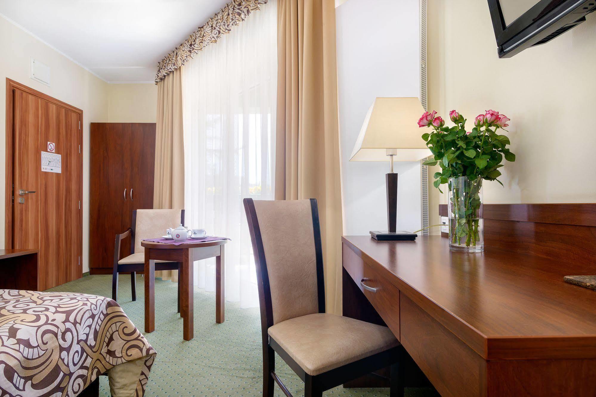 Hotel Zielony Poznań Extérieur photo