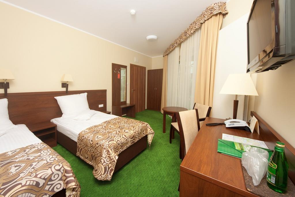 Hotel Zielony Poznań Extérieur photo